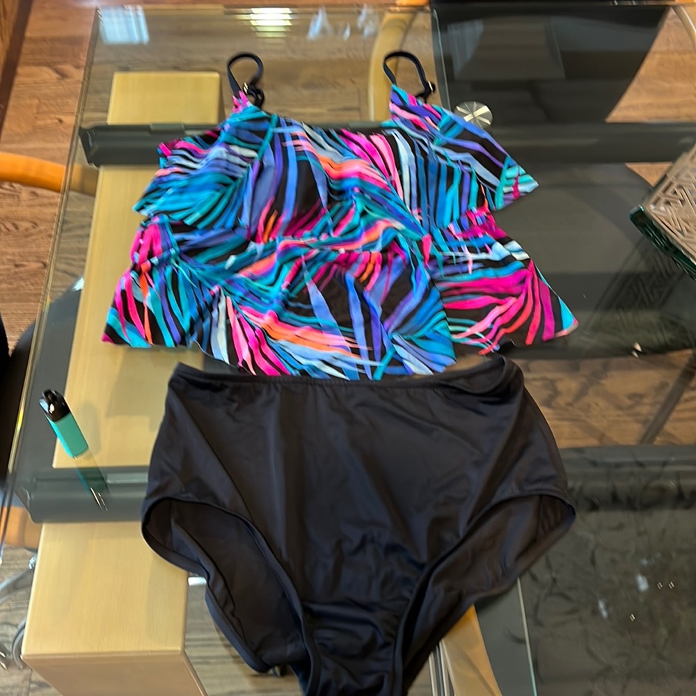 Maxine of Hollywood Tankini Bathing suit 👙